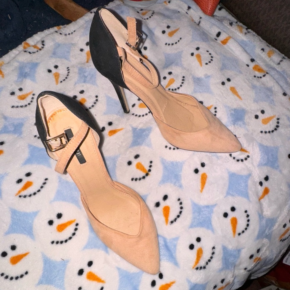 Women’s Two Tone Heels